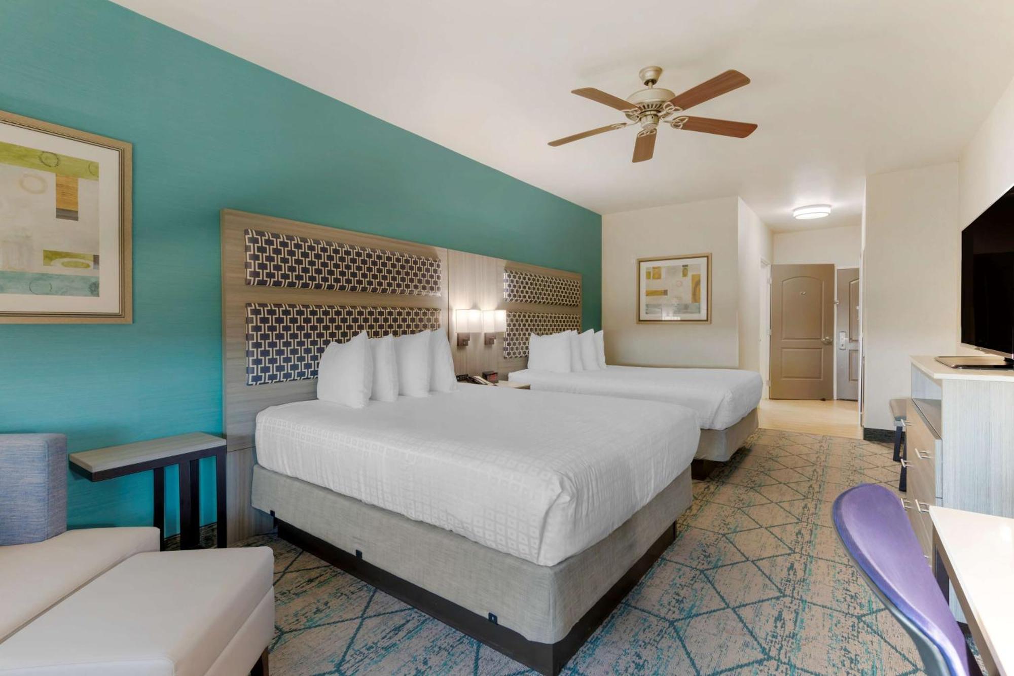 Best Western Plus Wasco Inn & Suites Eksteriør bilde
