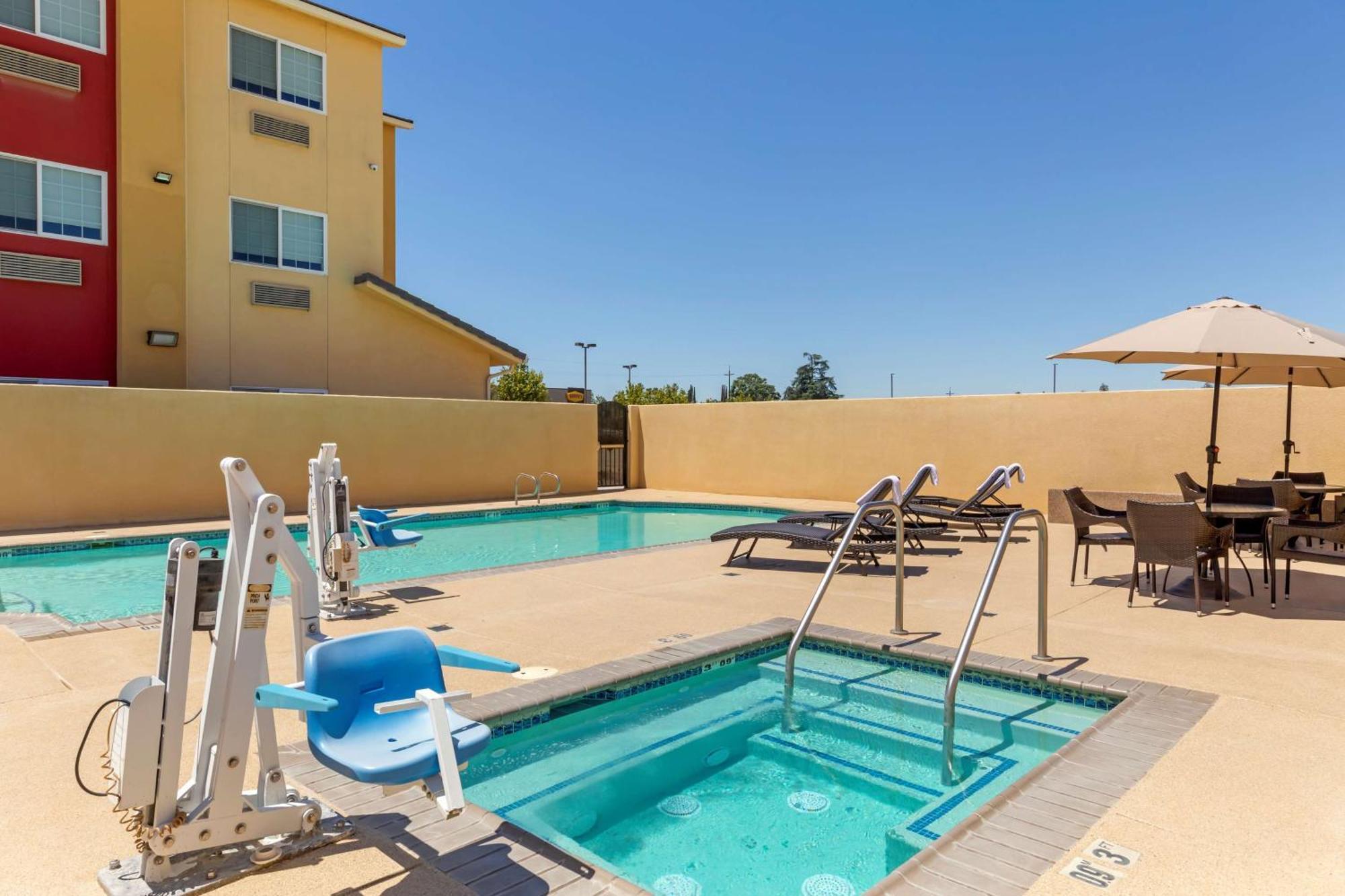 Best Western Plus Wasco Inn & Suites Eksteriør bilde